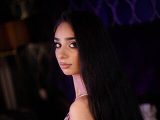 SaraJanee's Chaturbate live cam girls Profile Image